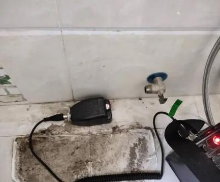 淄博市屋顶漏水维修公司分享下卫生间漏水的危害及解决方法